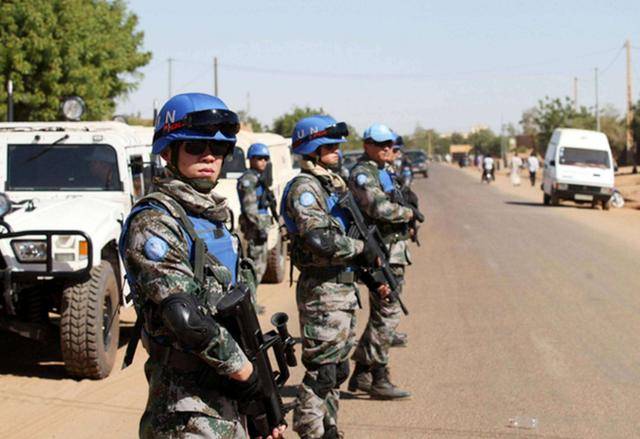 【三亿体育官网】
印度突然对团结国车辆举行袭击 又是美国在黑暗指使？(图5)